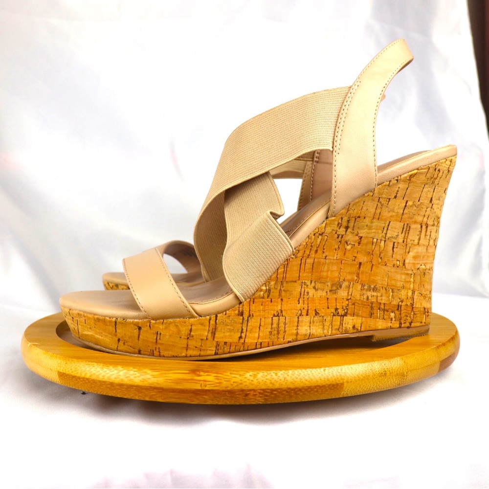 Charles David Womens Lyric Beige Sandals Size 6.5 (6096461)